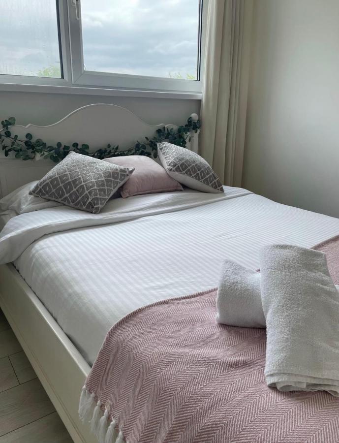 Cozy Flat 15 Mins From City Centre With Parking Apartment Cardiff Exterior photo