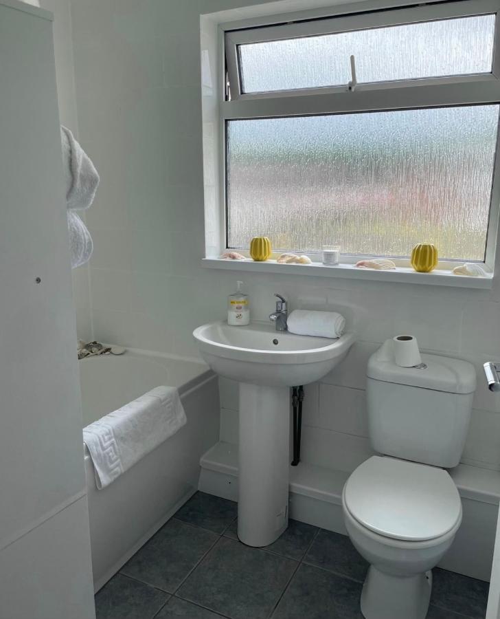 Cozy Flat 15 Mins From City Centre With Parking Apartment Cardiff Exterior photo